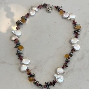 Elegant Pearl and Gemstone Necklace